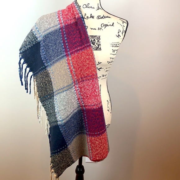 Colorful Plaid Soft Blanket Scarf - Picture 5 of 6